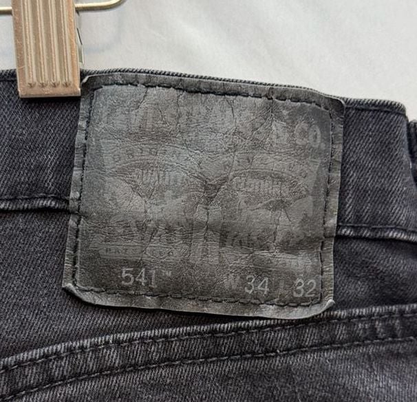 Levi's 541 Athletic Fit Jeans 34x32 Black Denim 4
