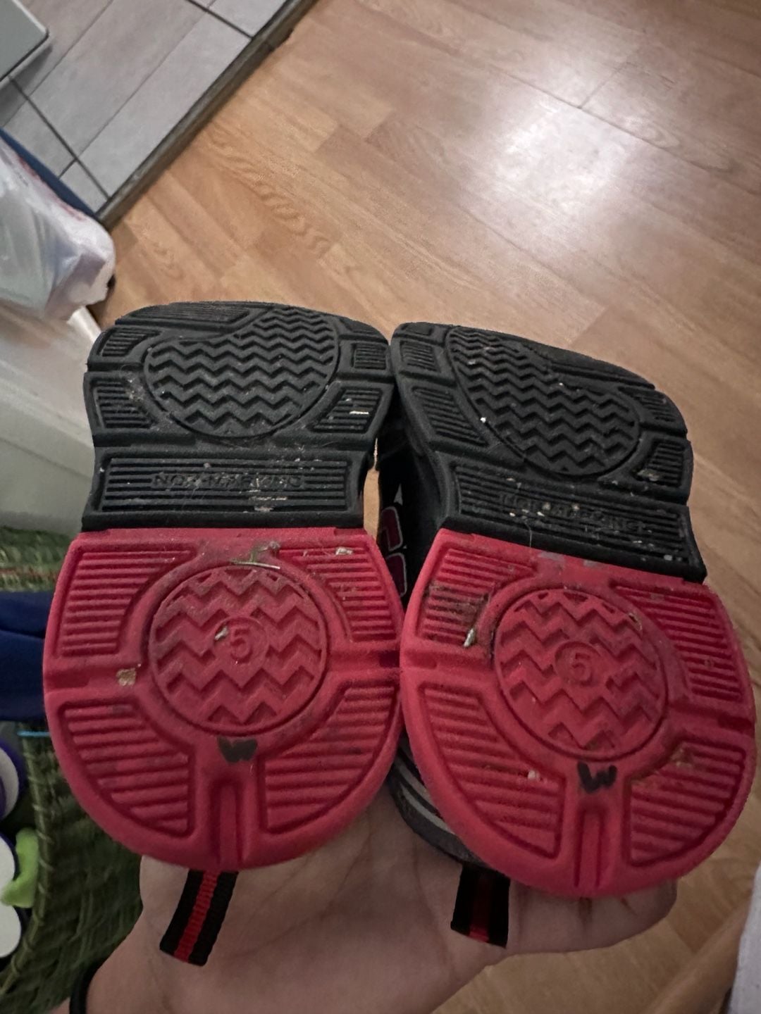 Product thumbnail 5