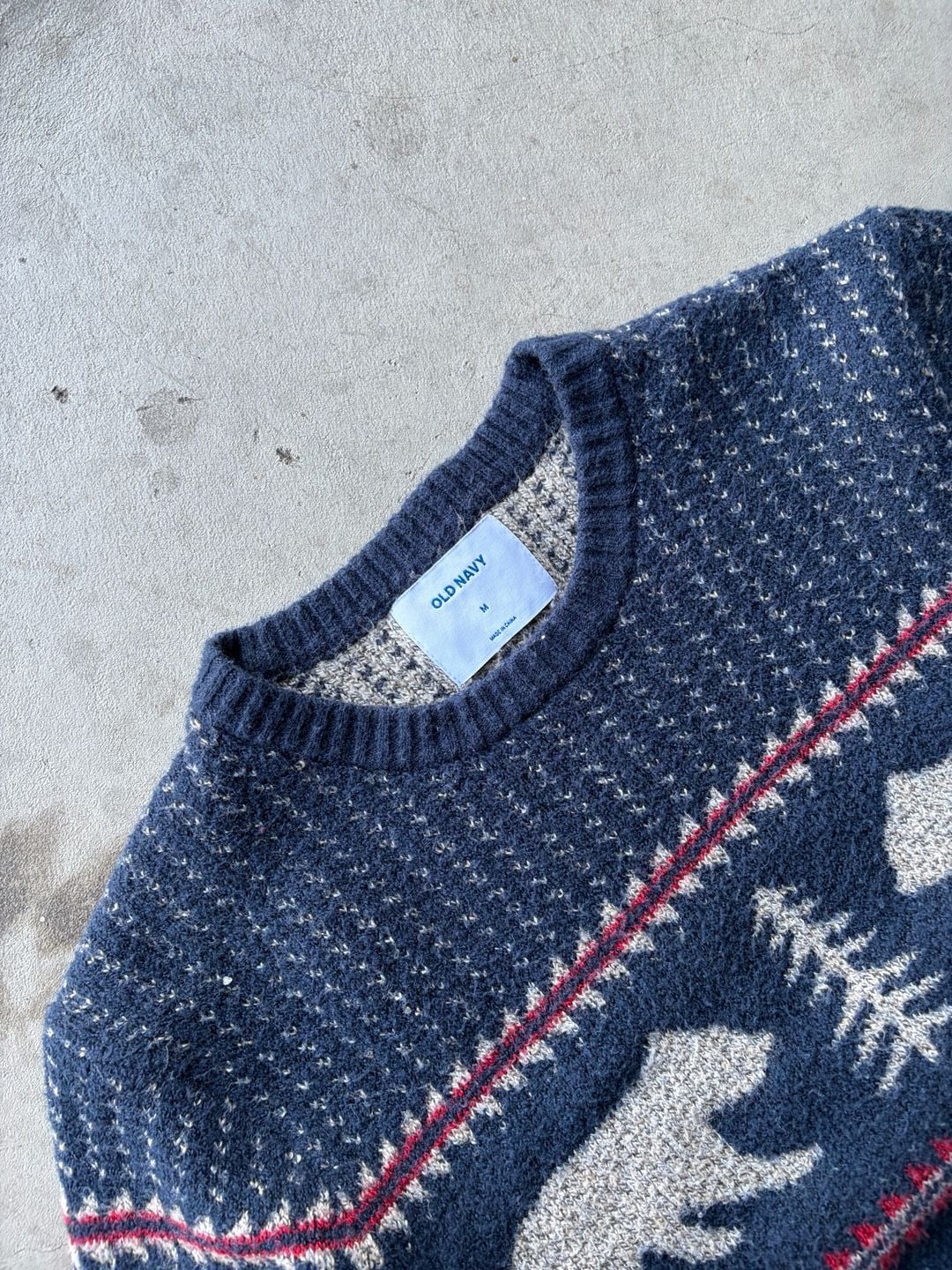Old Navy Bear Fair Isle Sweater Size M Blue Knit Pullover 4