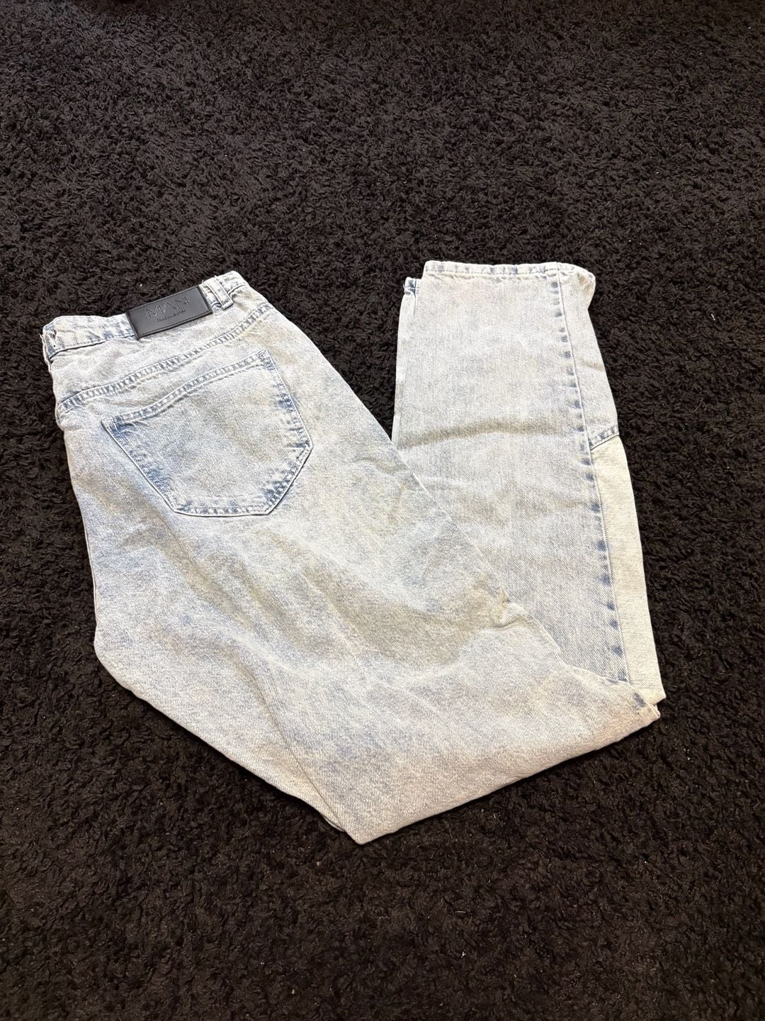 Boohoo Man Denim patterned Button Fly Patchwork Racing Motor Speedway Jeans
Straight leg SIZE Mens 38x32
Dm for measurements
Send offers
#racing #motorcycle #Denim 3
