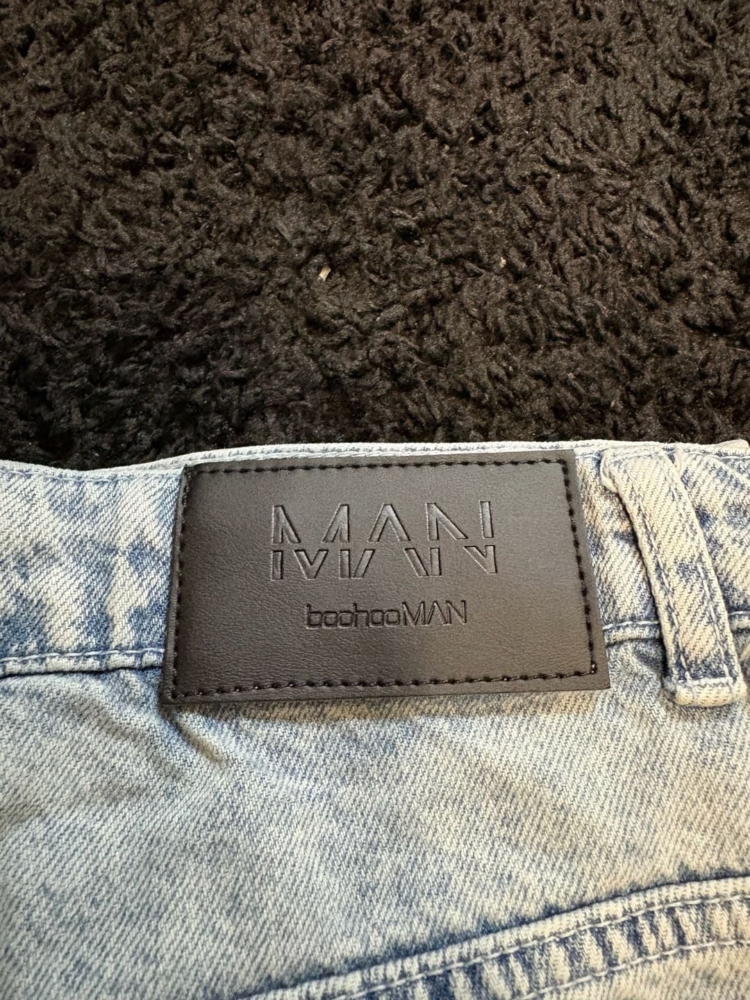 Boohoo Man Denim patterned Button Fly Patchwork Racing Motor Speedway Jeans
Straight leg SIZE Mens 38x32
Dm for measurements
Send offers
#racing #motorcycle #Denim 7