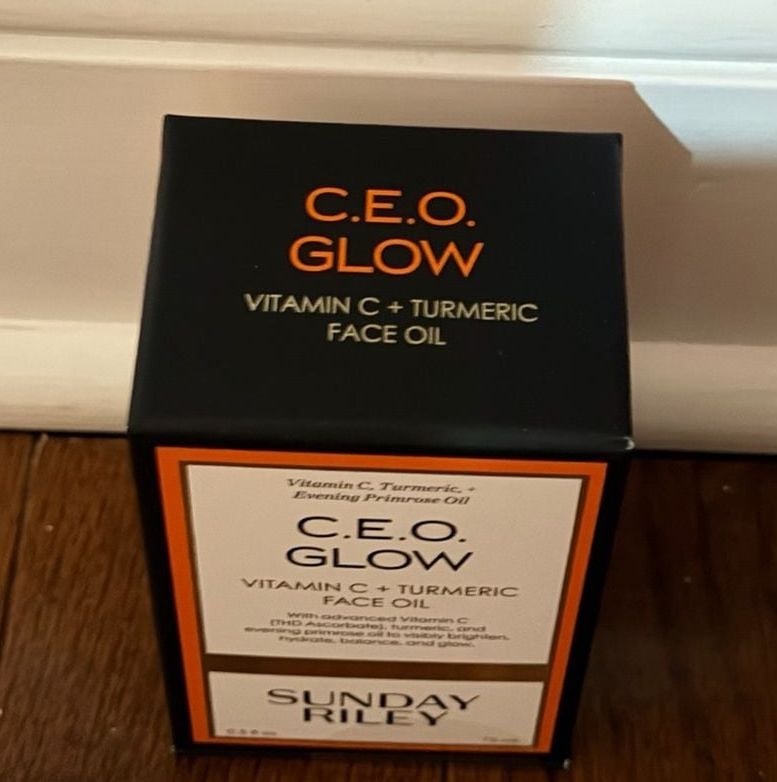 Sunday Riley C.E.O. Glow Vitamin C + Turmeric Face Oil Size 15 ml 2