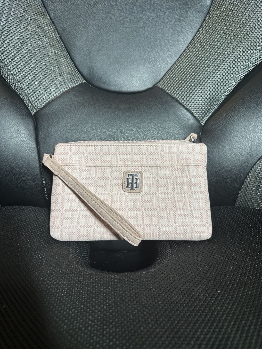 Tommy Hilfiger Monogram Pink Wristlet Clutch 2