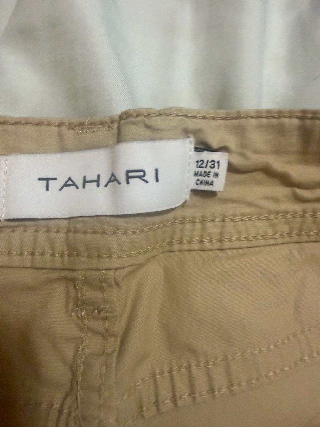 NWT Tahari Utility Shorts Khaki Size 12 6