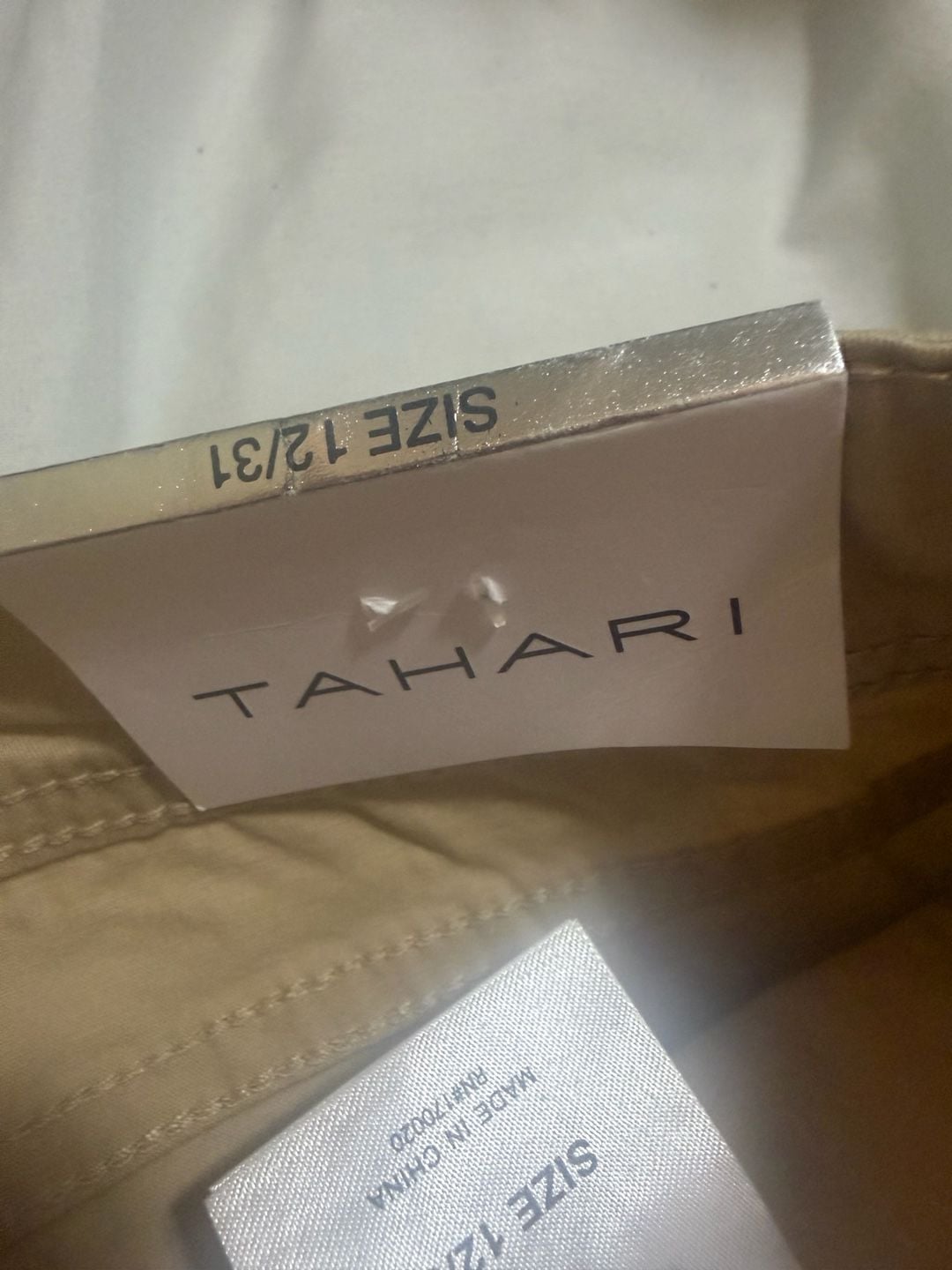 NWT Tahari Utility Shorts Khaki Size 12 7