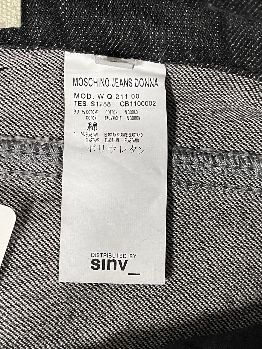 Moschino Jeans Slim Fit NWT Size 29 Black Distressed Denim Pants 16