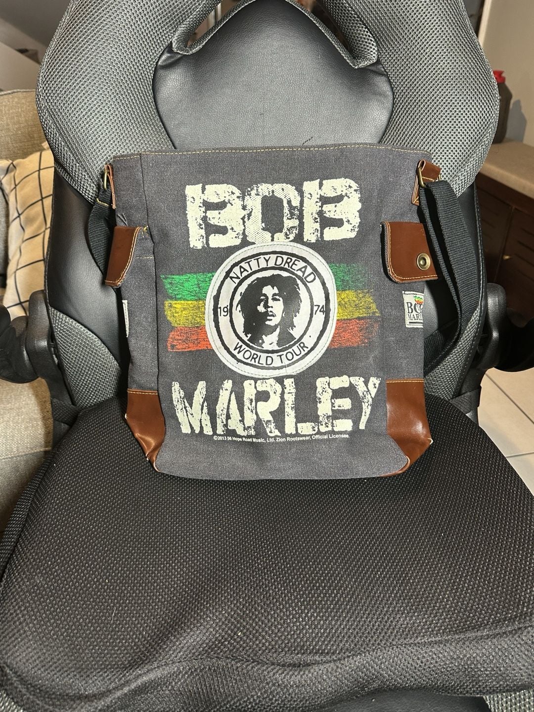Bob Marley Natty Dread World Tour Canvas Messenger Bag Gray 2
