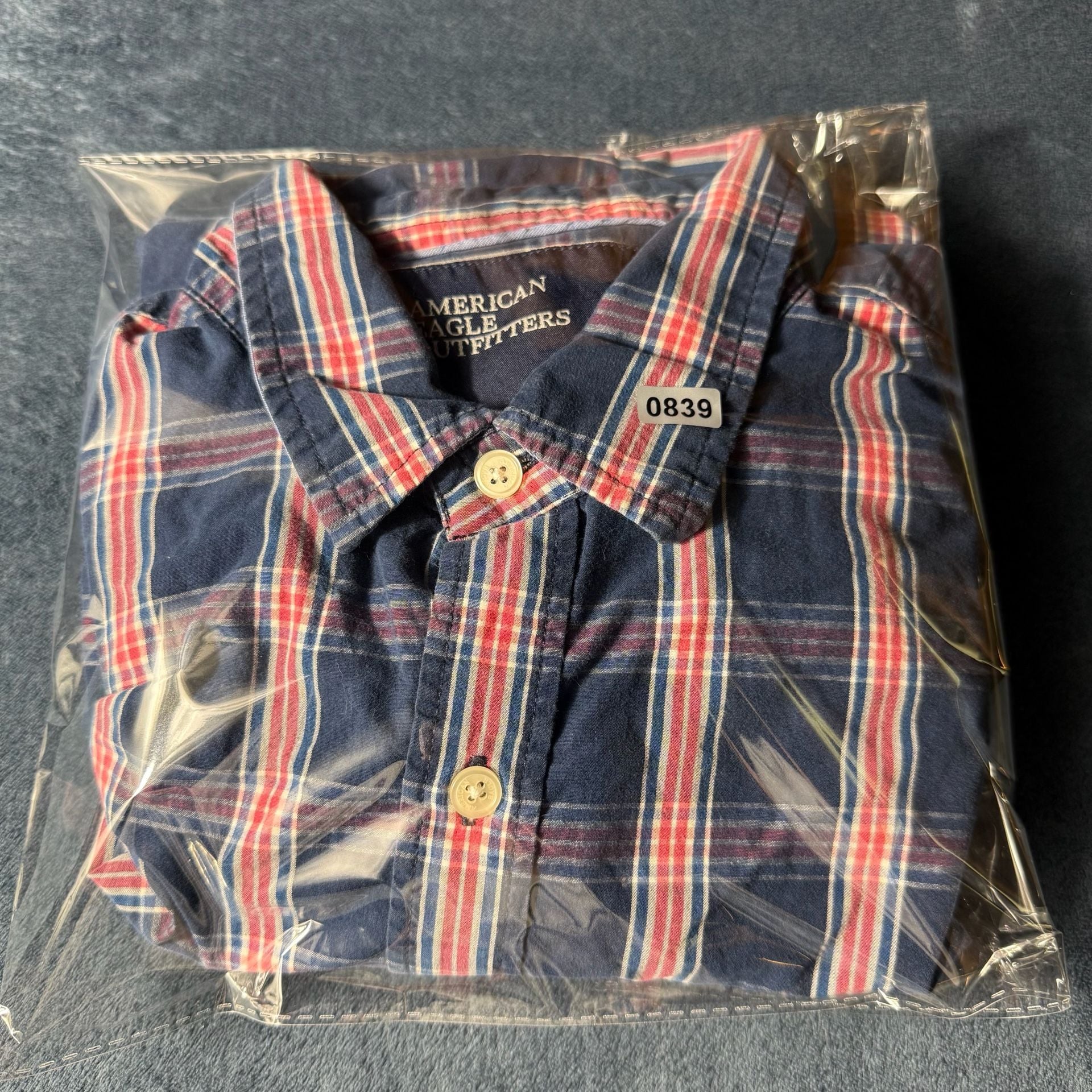 American Eagle Plaid Long Sleeve Button Down Shirt Size youth medium 8