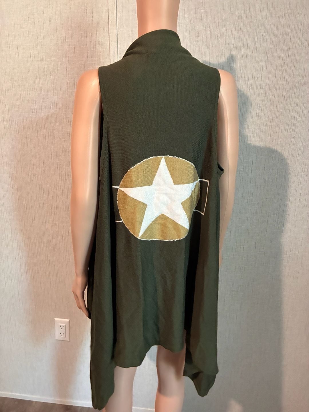 Green Knit Open Front Vest 3