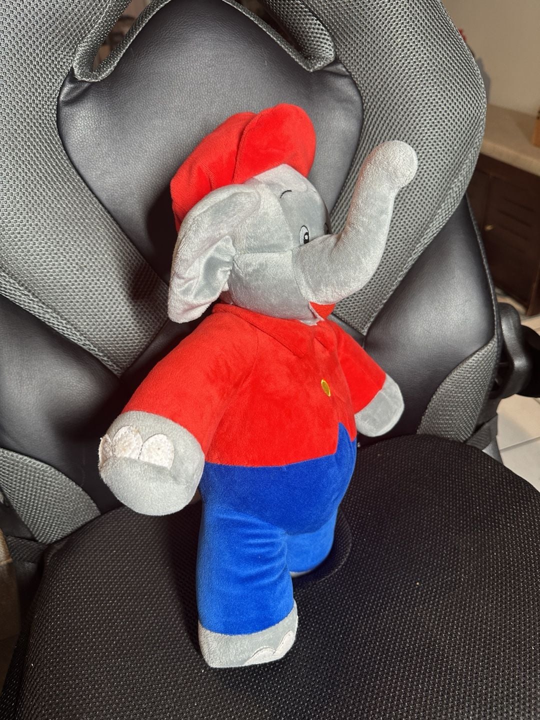 Benjamin Blümchen Elephant Plush Toy Red Hat Blue Overalls 2016 Kiddinx 2