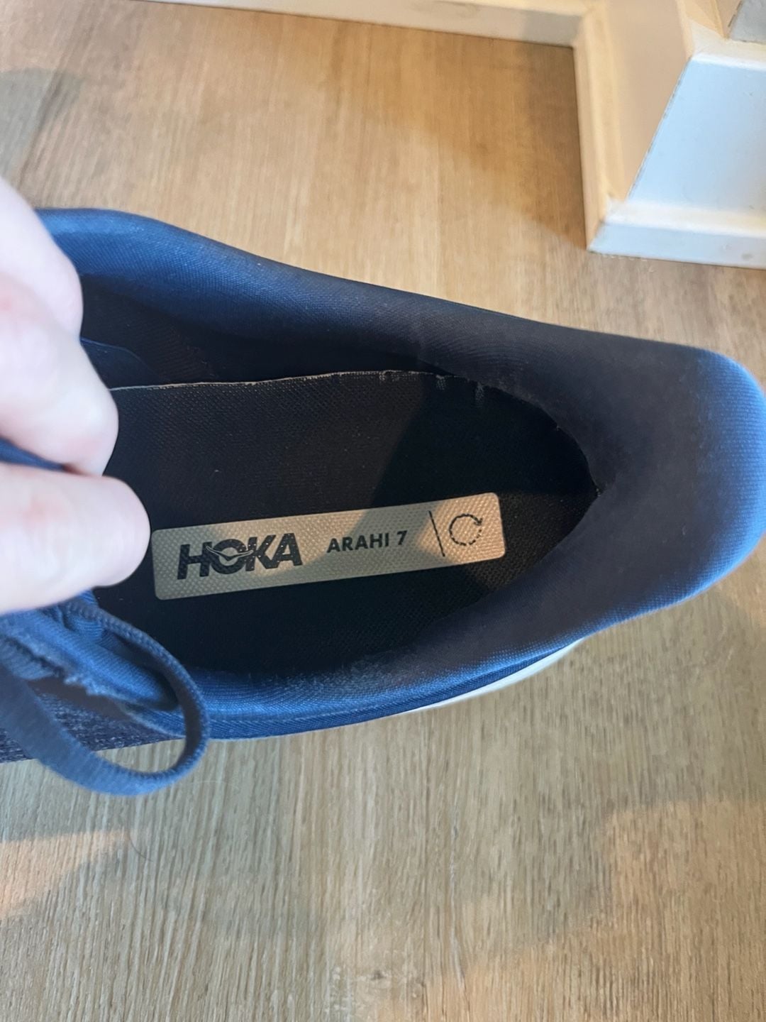Hoka One One, Arahi 7, Navy Blue Size Running Shoes, Cushioned Support, Men’s 14 4