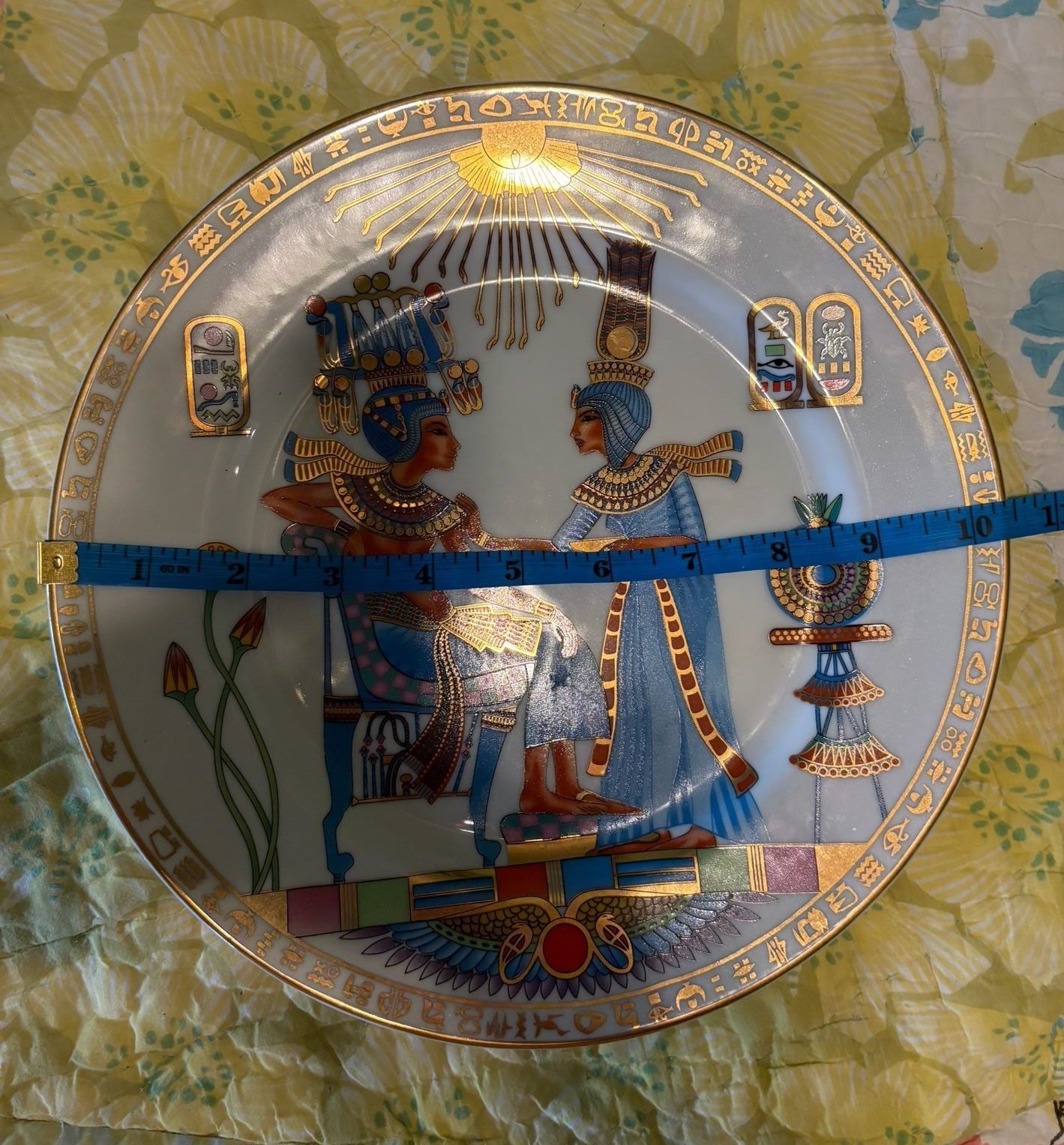 EUC Egyptian Revival Decorative Collector Plate Nefertiti and Akhenaten 7