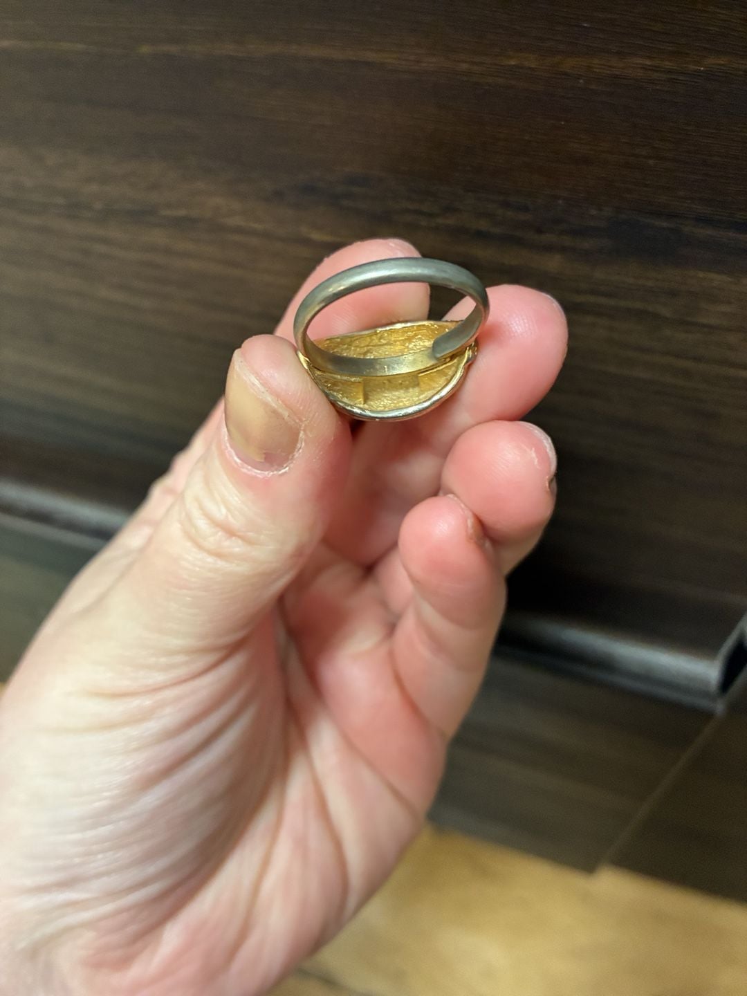 Vintage 1980s Two-Tone Swirl Statement Ring 5