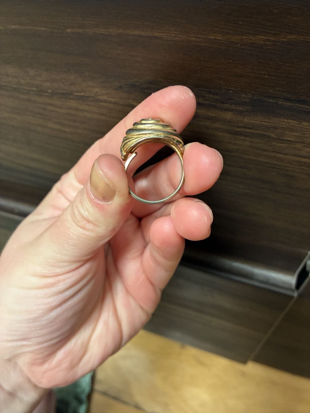 Vintage 1980s Two-Tone Swirl Statement Ring 6