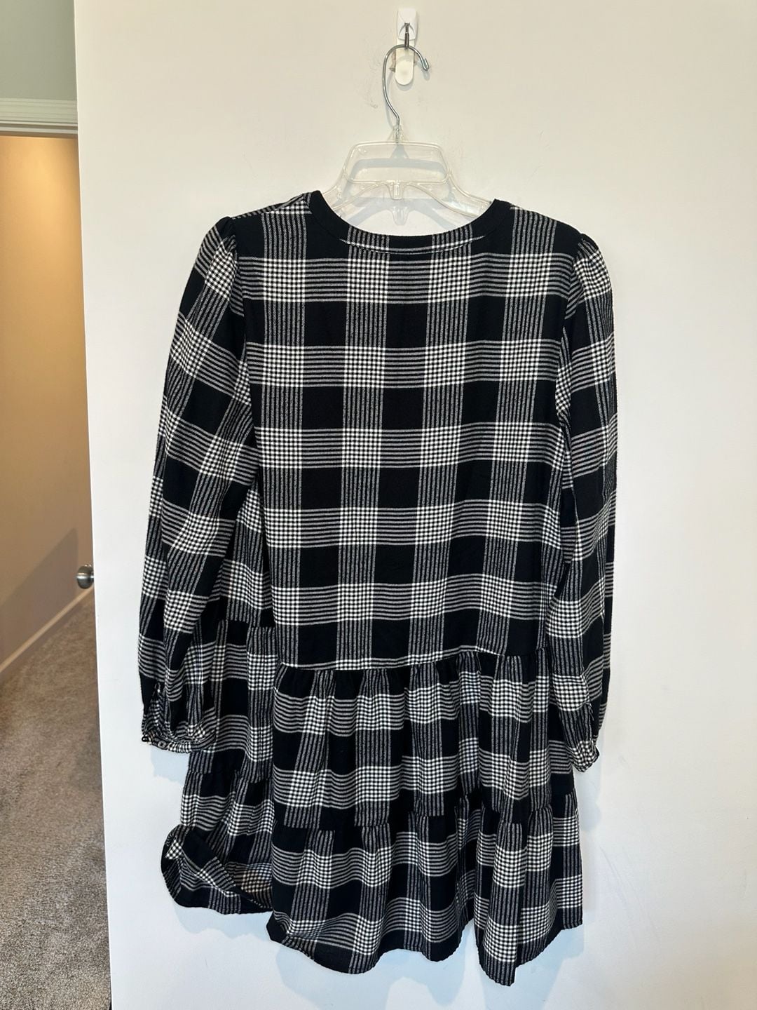 Loft Plaid Tiered Dress Size 8 Black White Long Sleeve Button Front 6