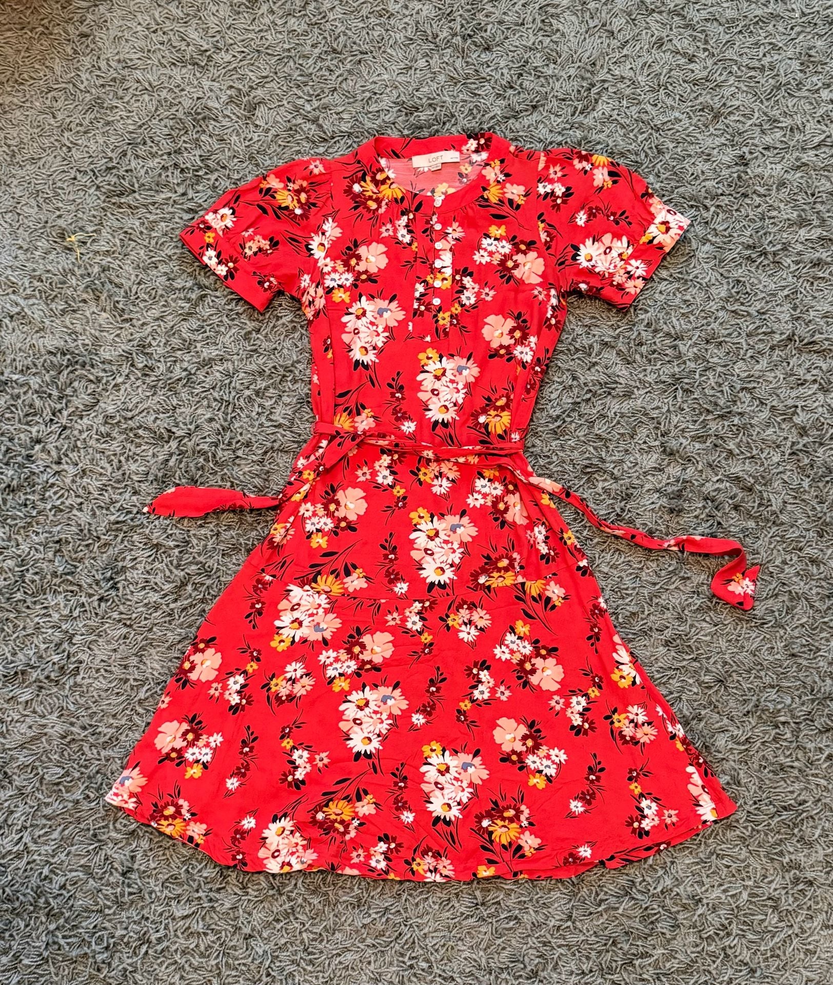 LOFT Floral Dress Size XXS Red Short Sleeve Belted 2