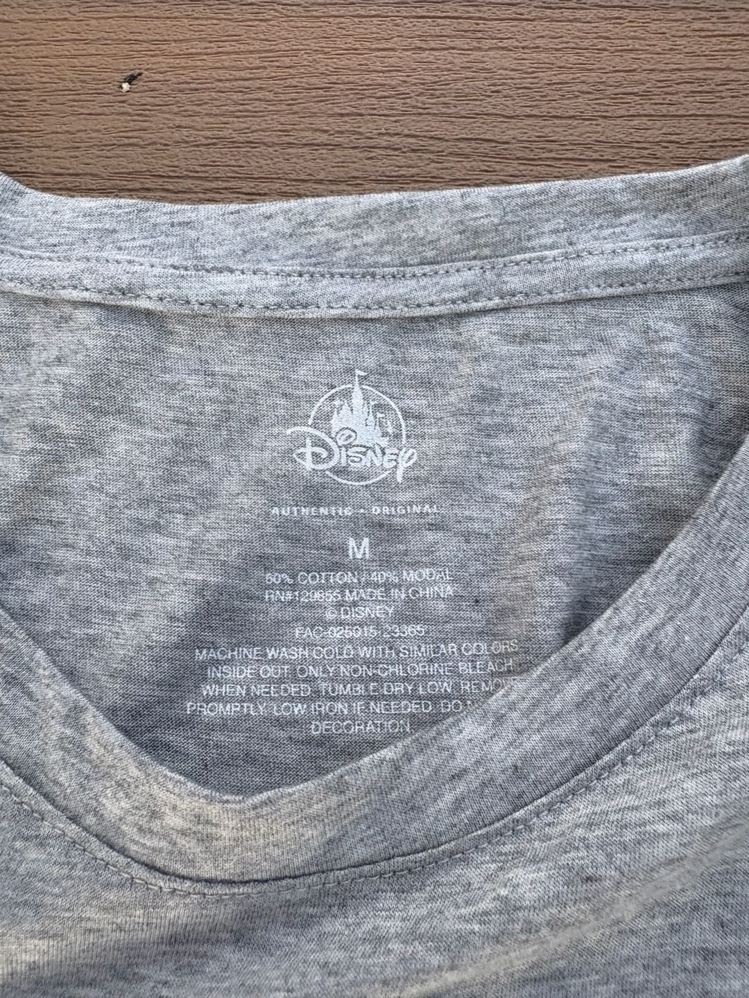 Disney Parks Walt Disney World Minnie Mouse T-Shirt Size M Gray 2