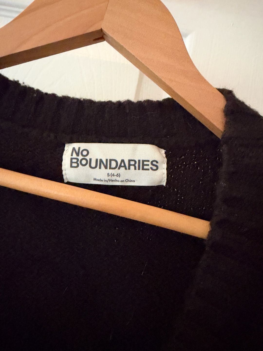No Boundaries Cardigan Sweater Size S (4-6) Black White Stars 3
