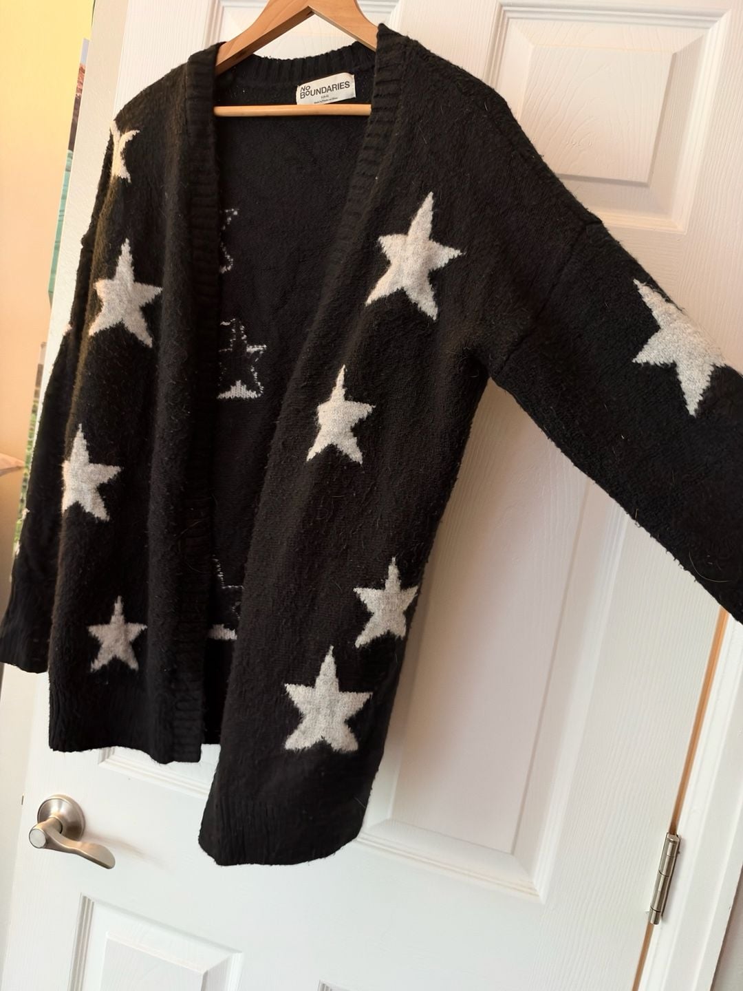 No Boundaries Cardigan Sweater Size S (4-6) Black White Stars 4