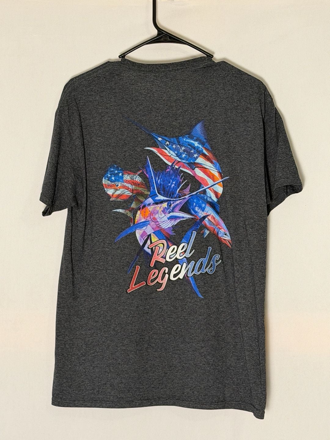 Reel Legends Graphic T-Shirt Medium Gray American Flag Fish 2