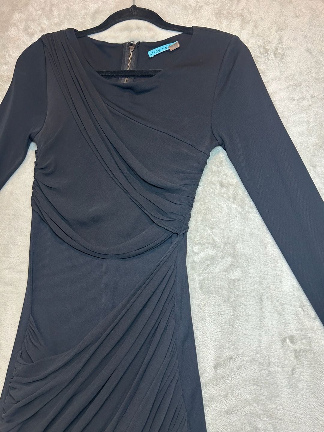 Alice + Olivia Black Ruched Long Sleeve Mini Dress Size 0 3