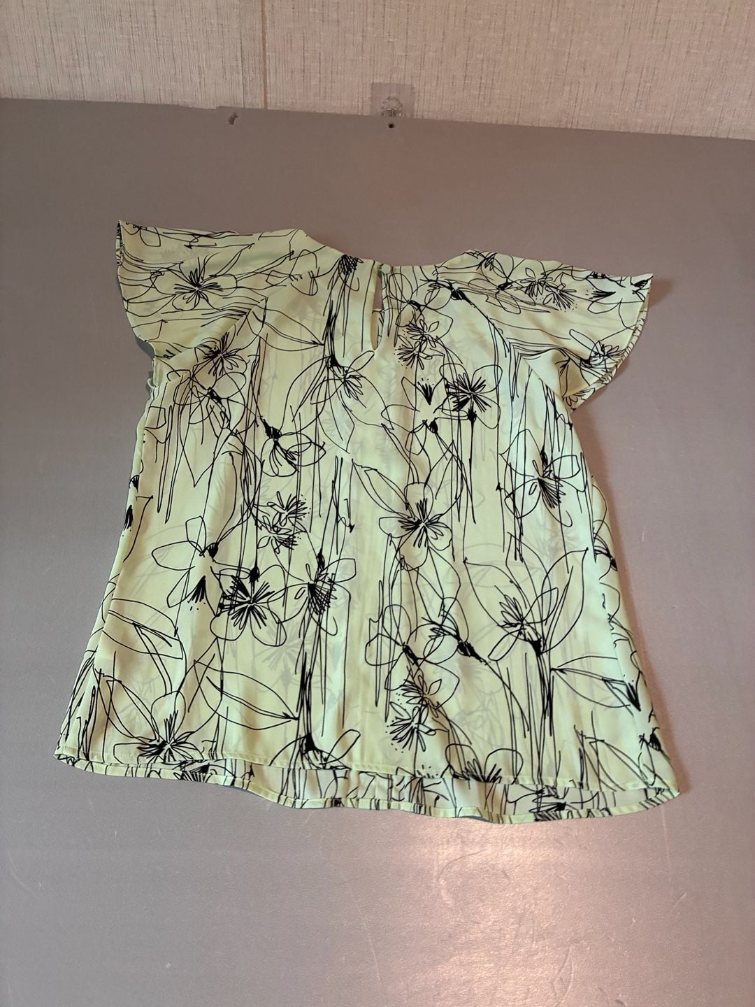 worthington blusa con estampado con bóton de cuello con cordón 6