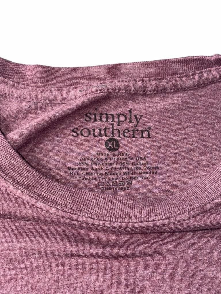Simply Southern Womens TShirt Medium Red Kiss Logo 4