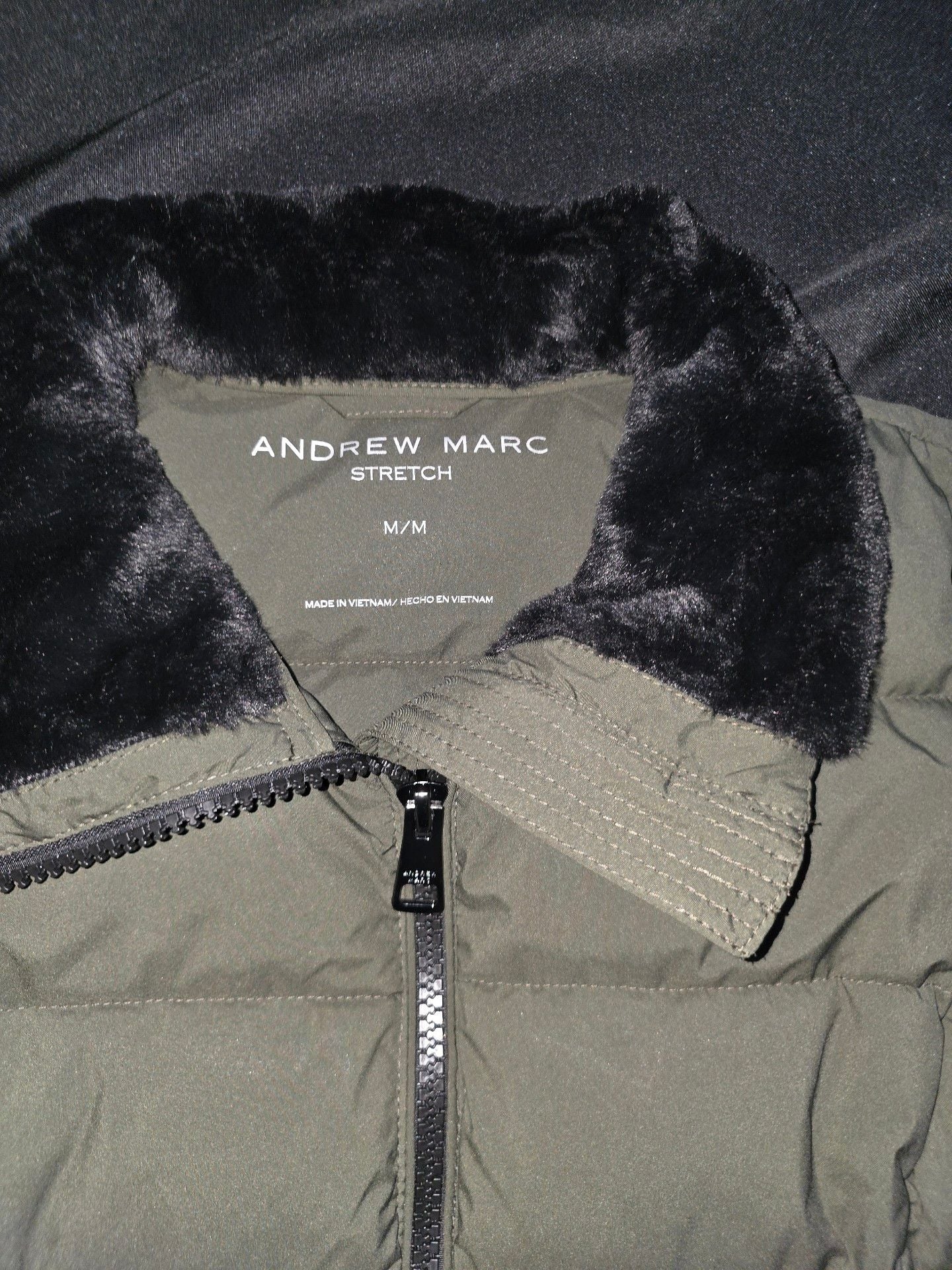 Andrew Marc Stretch Puffer Jacket Size M Green Faux Fur Collar 2