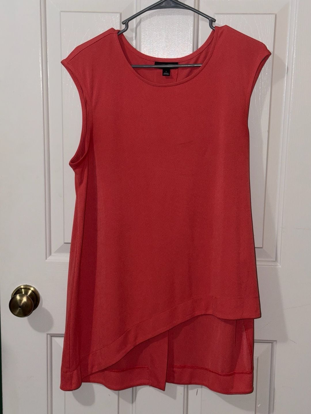 Alfani Blouse Size L Red Sleeveless Asymmetrical Hem 2