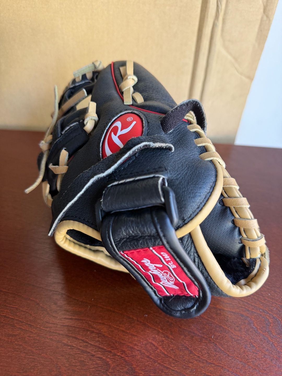 Rawlings Highlight H1051B 10 1/2 Inch Baseball Glove 2