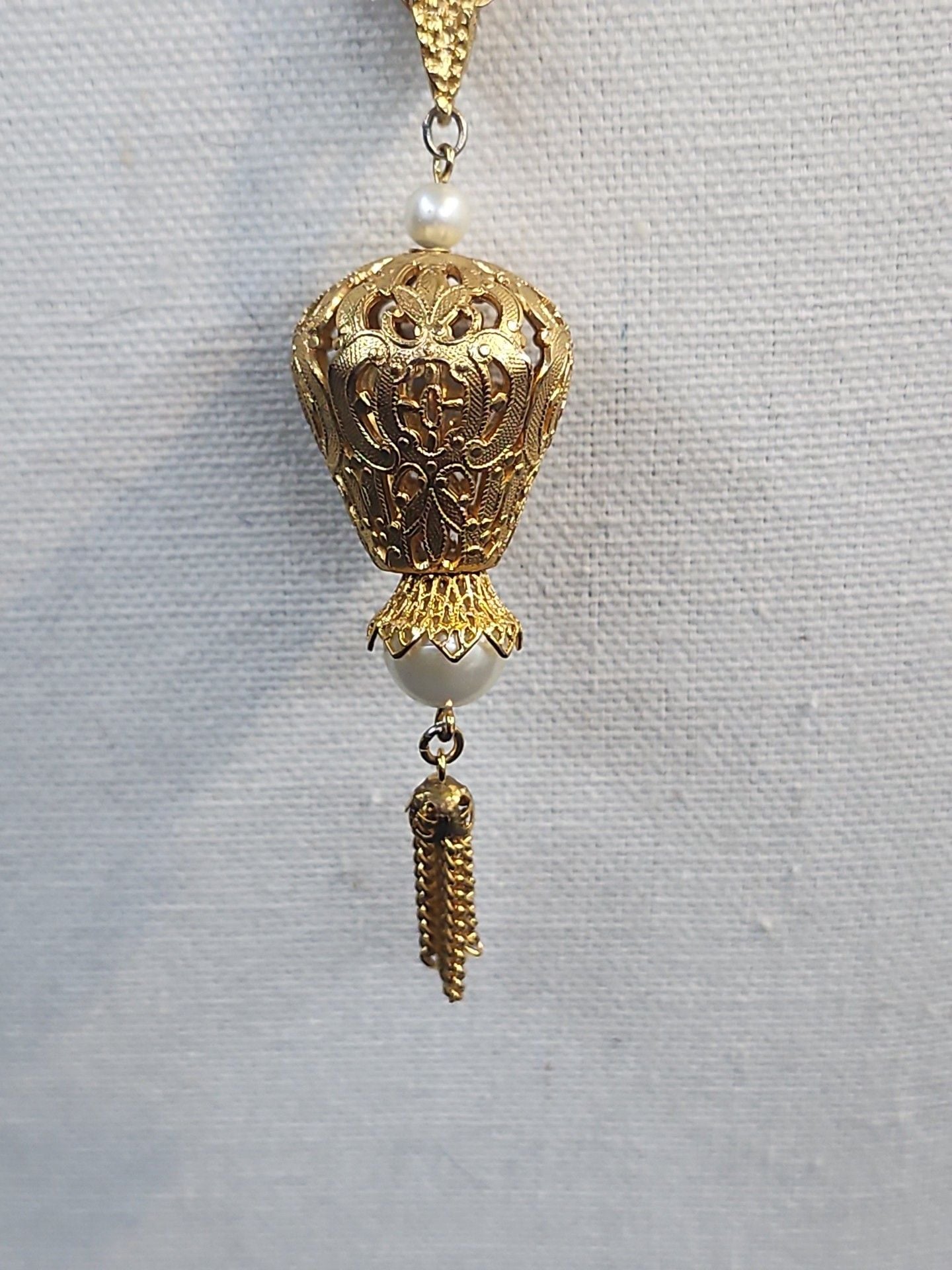 Celebrity Vintage Gold-Tone Multi-Chain Faux Pearl Pendant Necklace 3