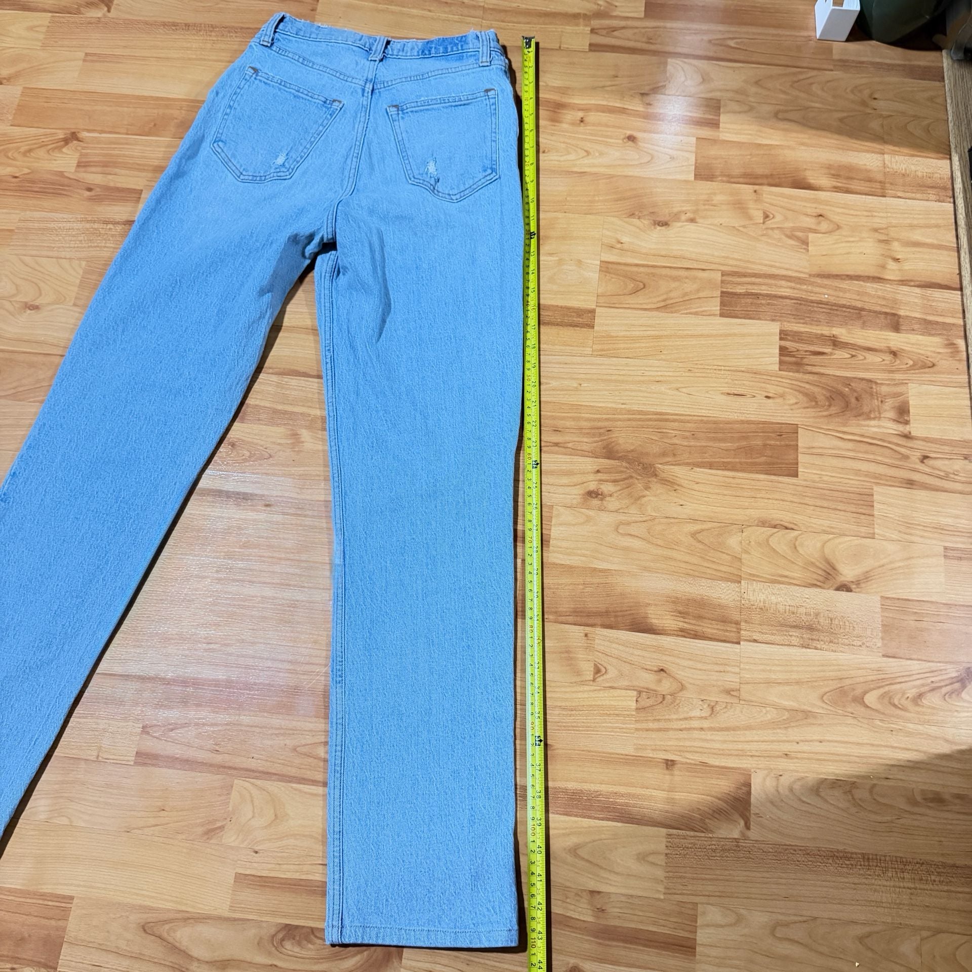 Abercrombie & Fitch Curve Love 90s Straight Ultra High Rise Jeans 27/4 4