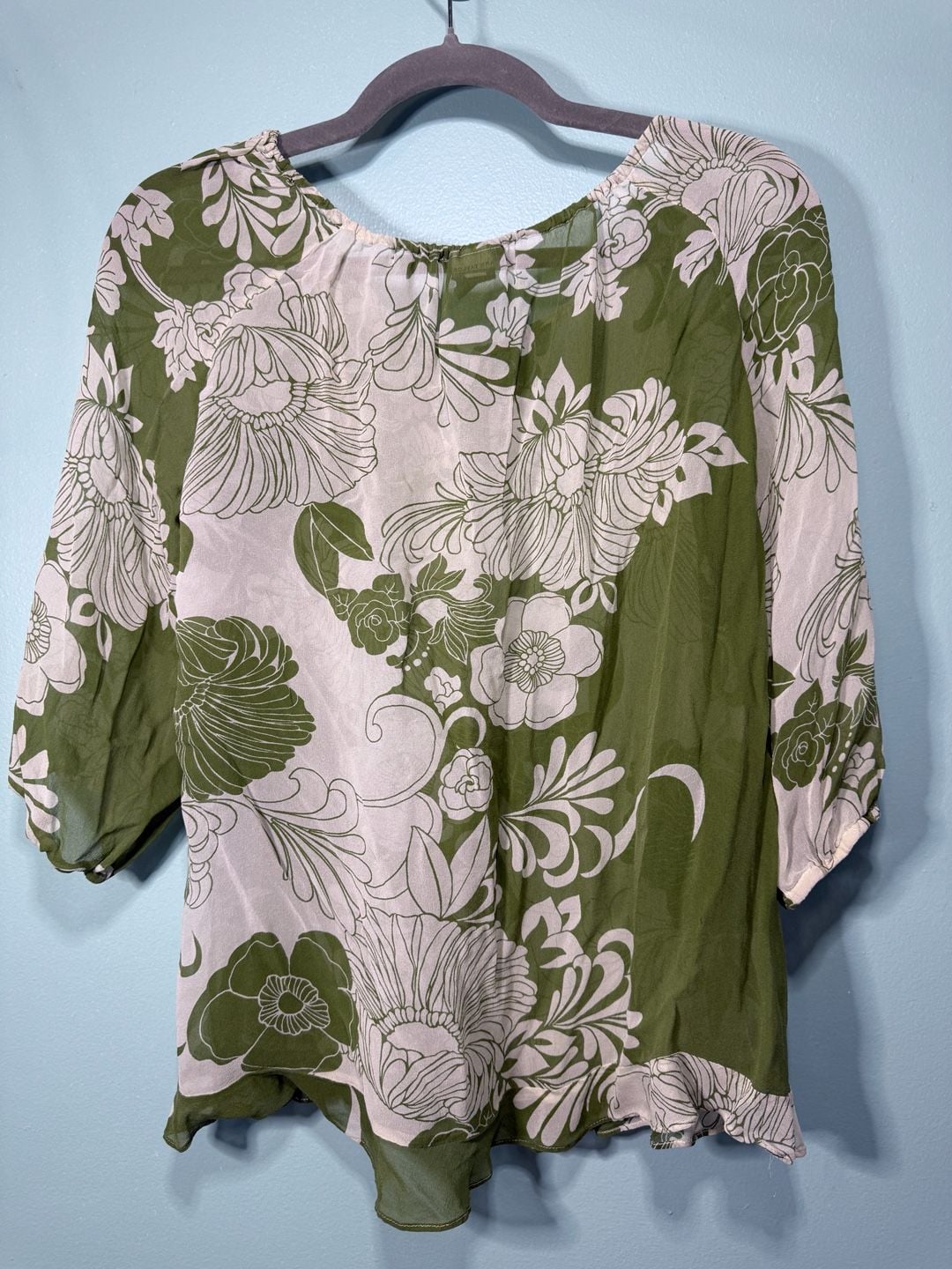 Ann Taylor Silk Floral Blouse Size 10 Green White Tie Neck 7