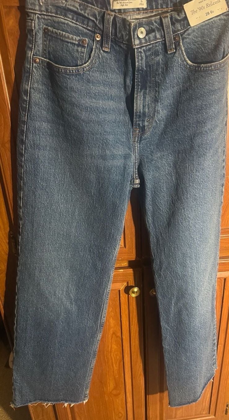 Abercrombie & Fitch The 90s Relaxed Jeans 28 6S Blue Denim Raw Hem 8