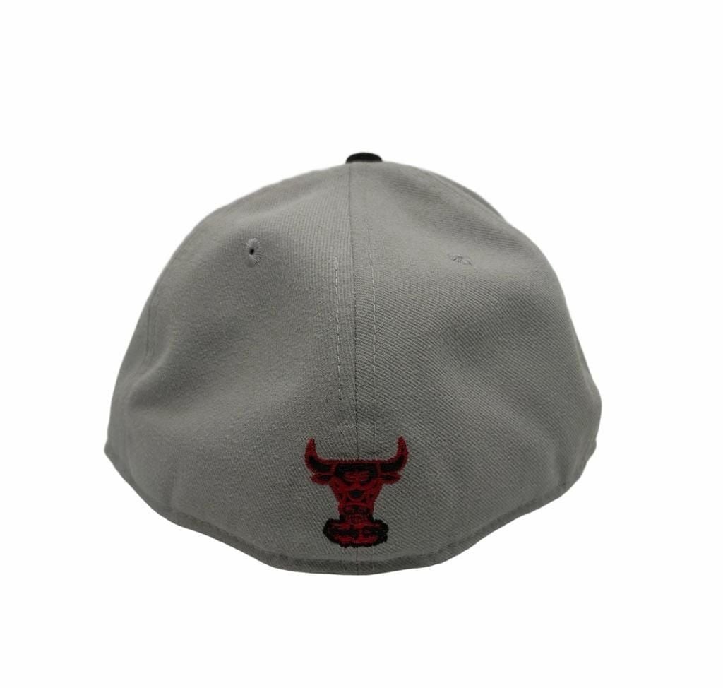 New Era Chicago Bulls 59FIFTY Hat Size 7 1/2 Gray Black Fitted 3