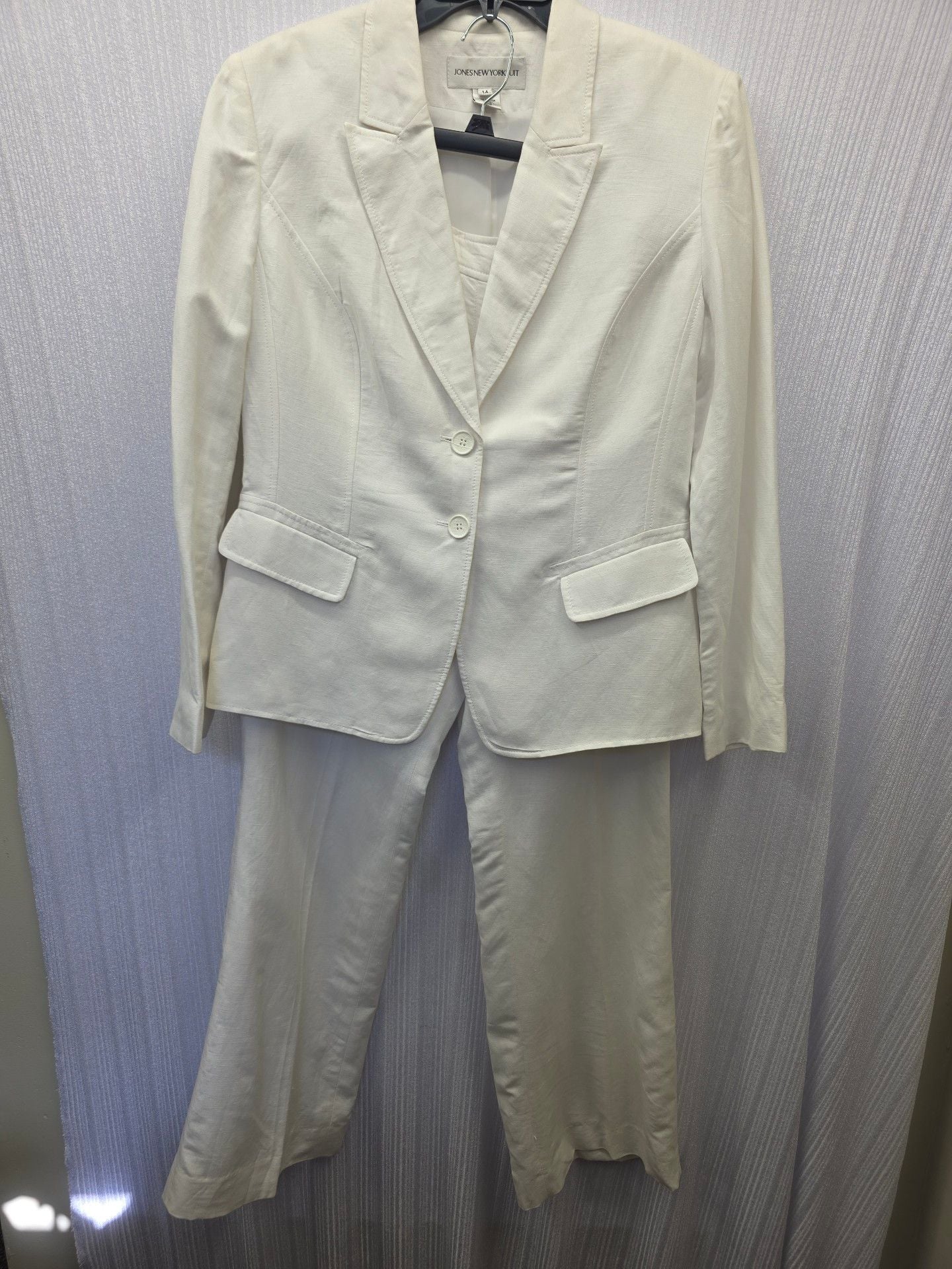 Jones New York Suit Size 12/14 White Linen 1