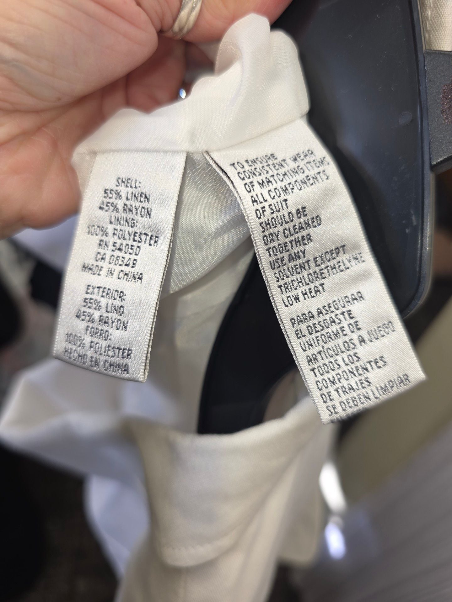 Jones New York Suit Size 12/14 White Linen 10