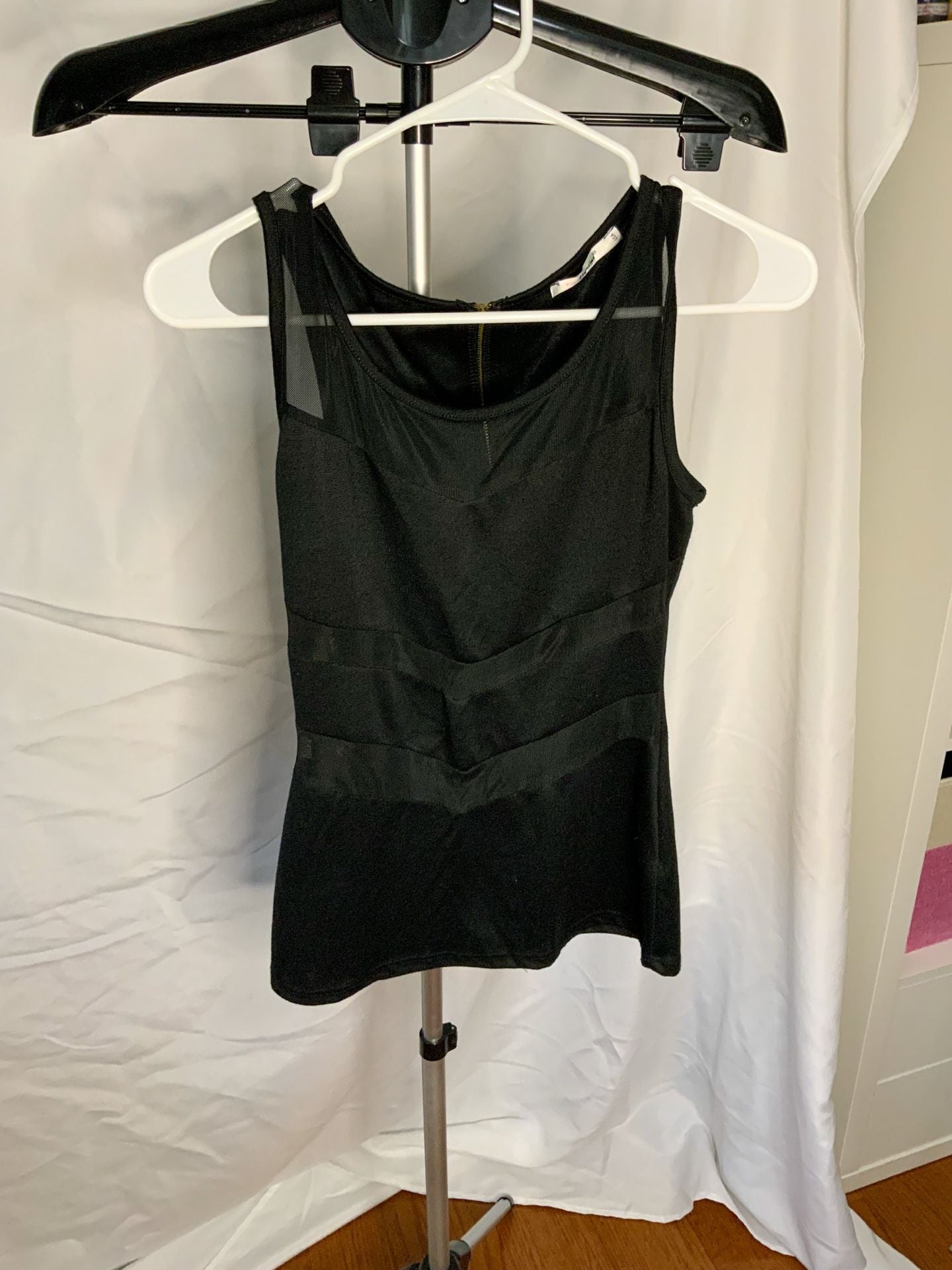 Papaya Black Mesh Panel Tank Top Women’s Size Small 2