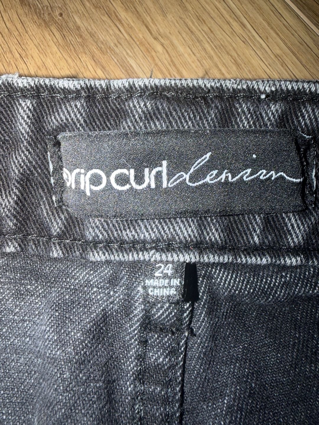 Rip Curl Black Denim Shorts – Cuffed, Size 24 9