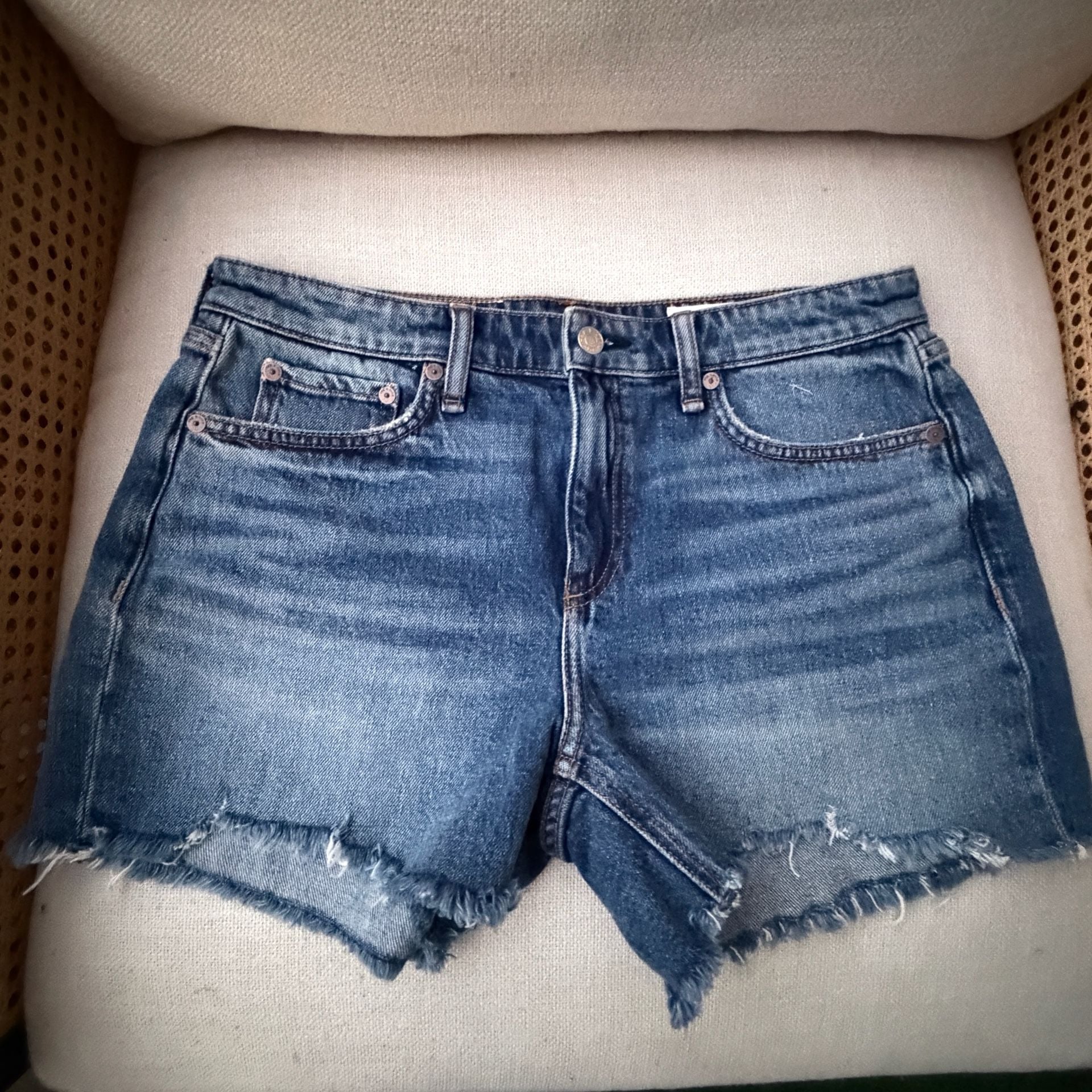 Rag & Bone Dre Low Rise Denim Shorts Size 27 Blue Distressed Frayed Hem 2