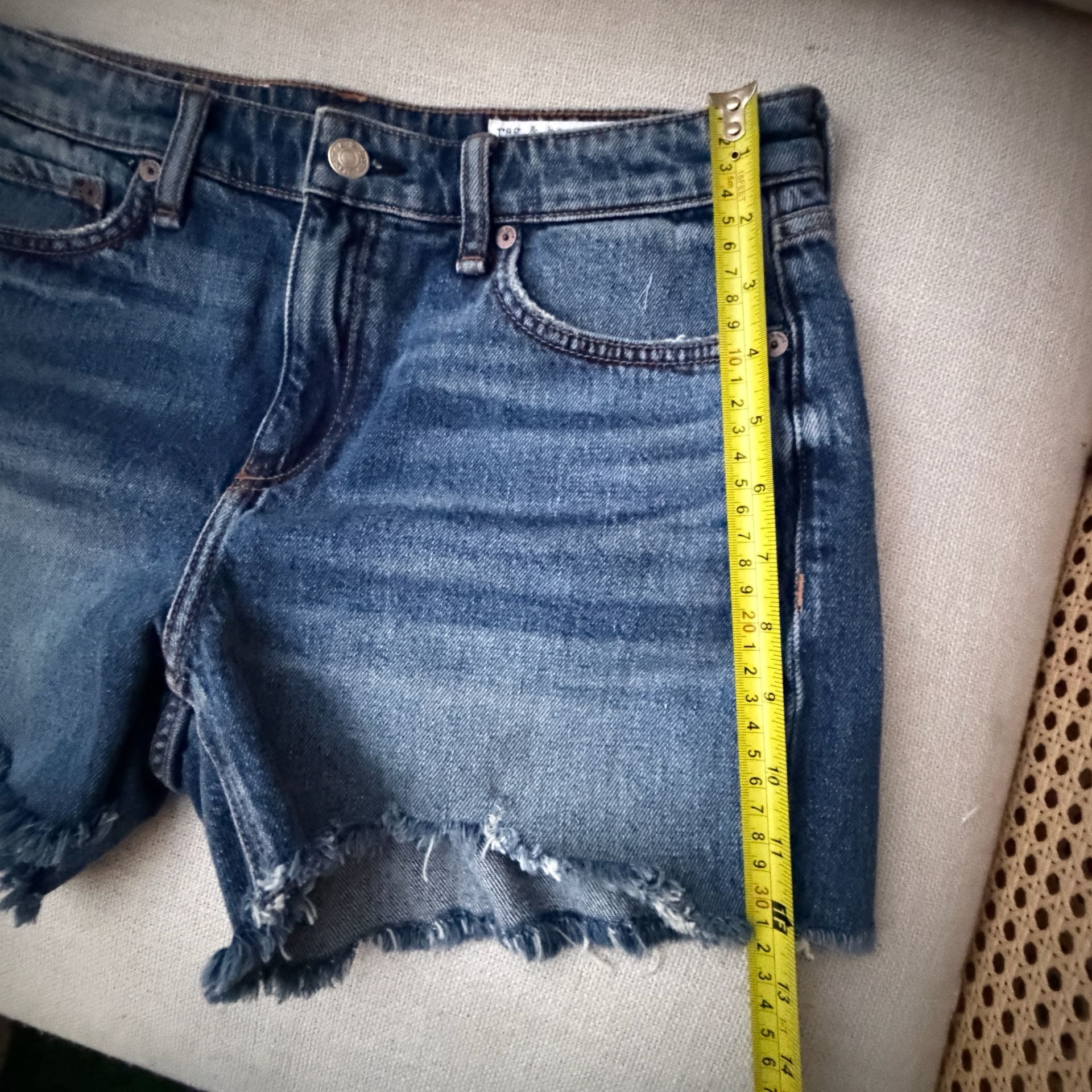 Rag & Bone Dre Low Rise Denim Shorts Size 27 Blue Distressed Frayed Hem 8