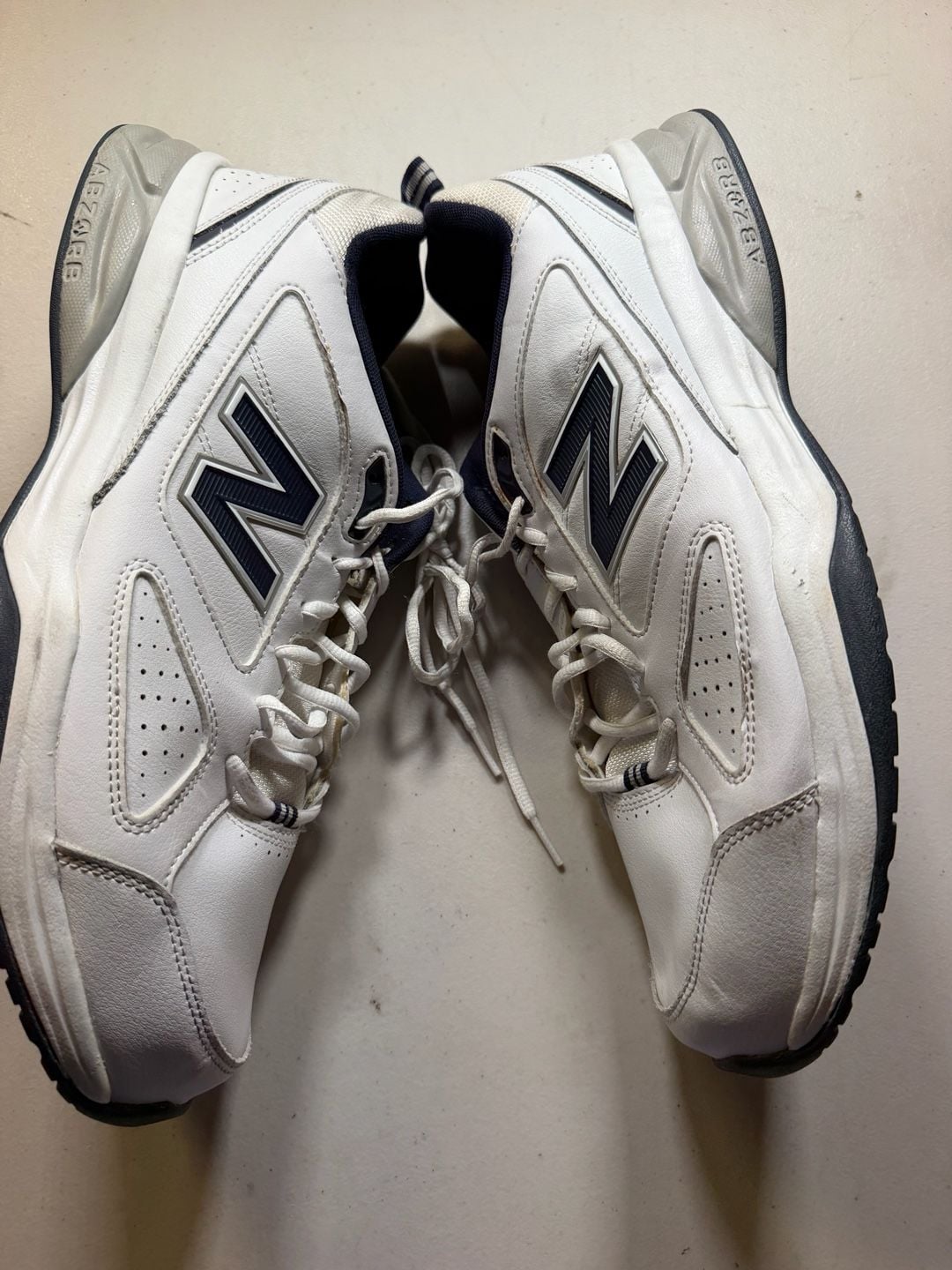 New Balance MX623WN3 Size 16 White Navy Leather Training Shoes 4