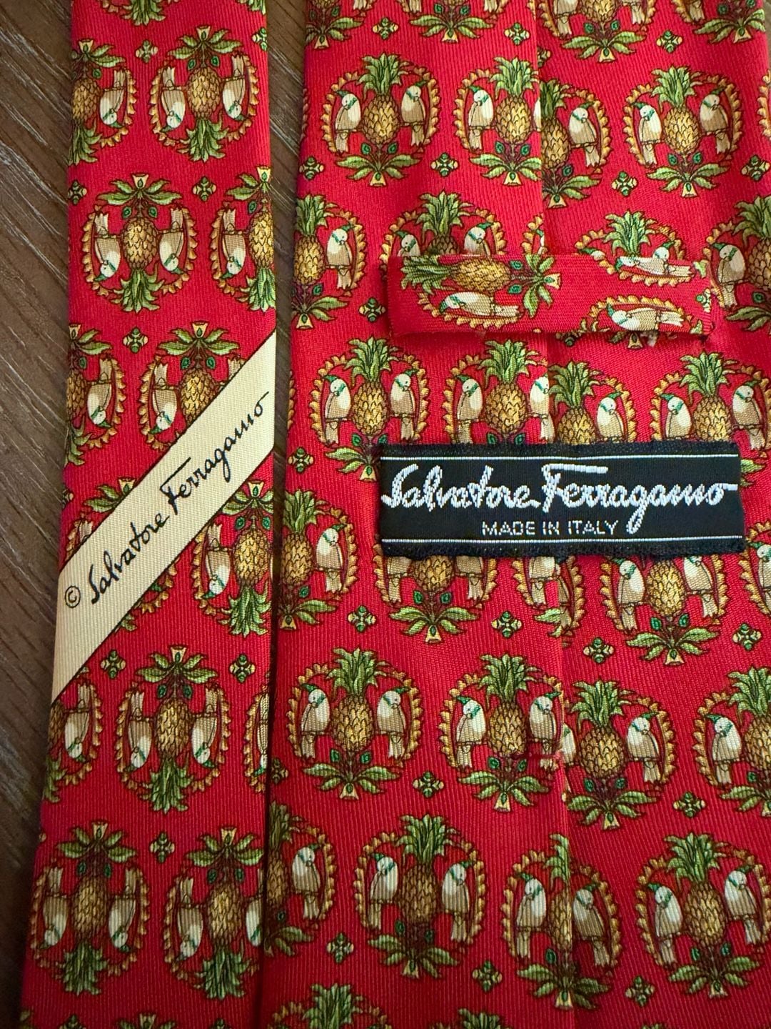 Vintage Salvatore Ferragamo Red Pineapple Parrot 100% Silk Tie Made in Italy 2