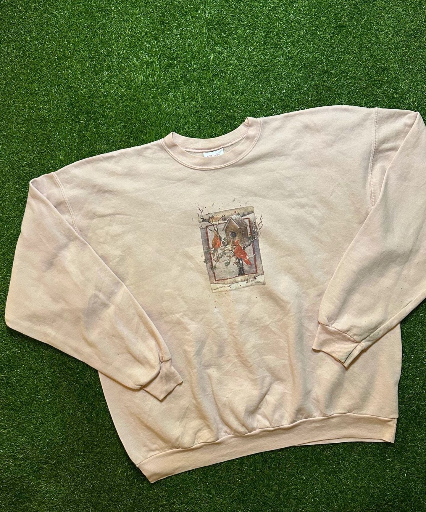 Y2K 2000s Hanes Cardinal Birdhouse Graphic Sweatshirt. 3