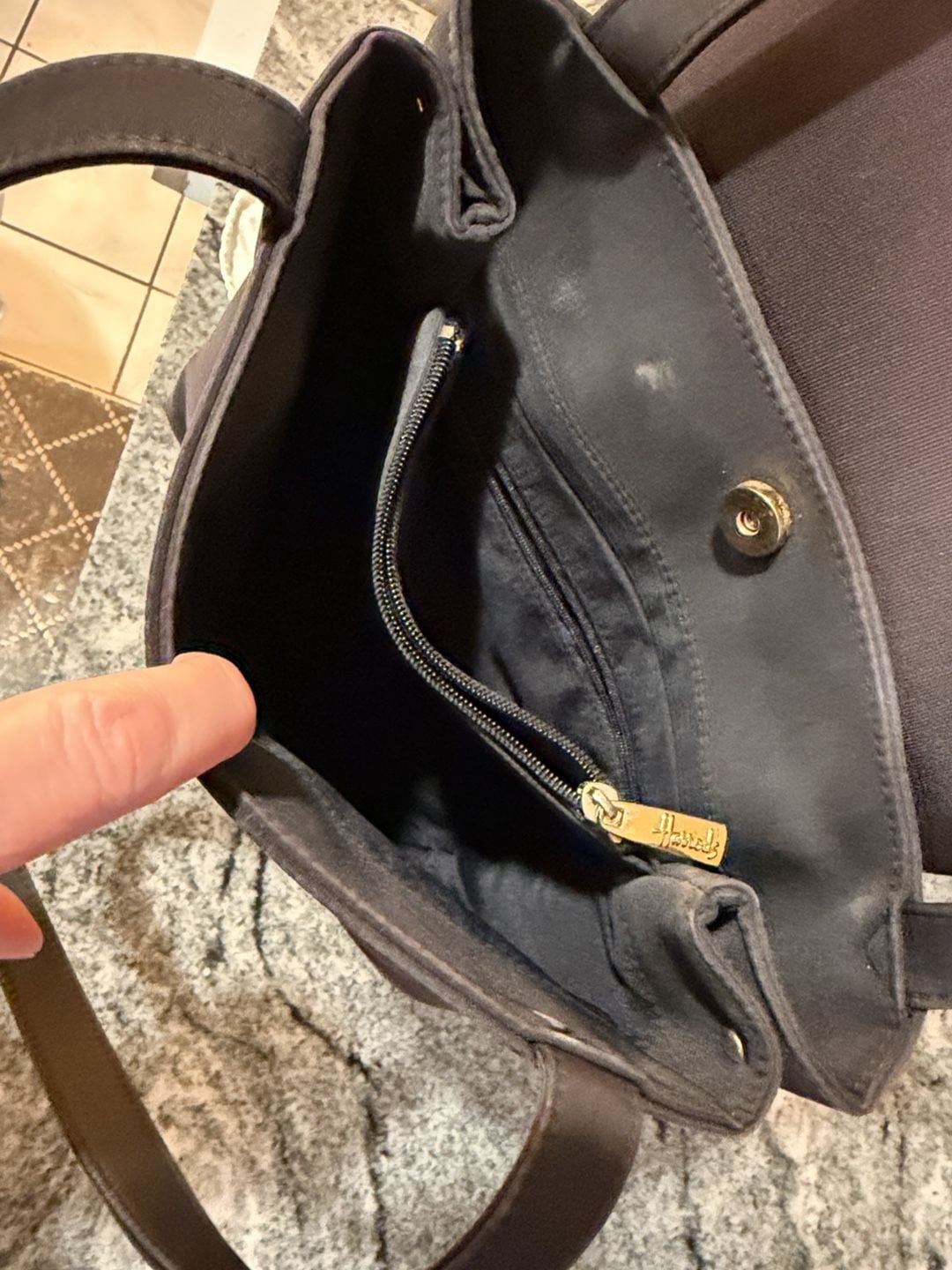 Harrods Knightsbridge Black Logo Shoulder Tote Bag 4