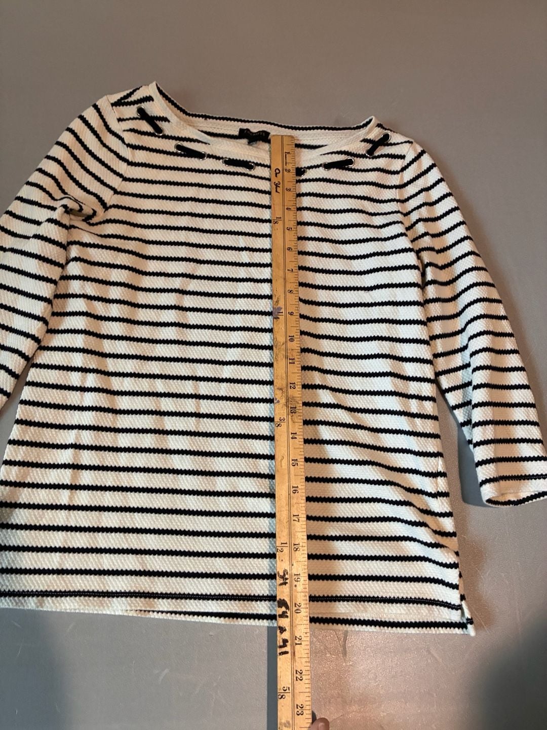 Talbots Striped Top Size SP White Blue Knit Short Sleeve 4