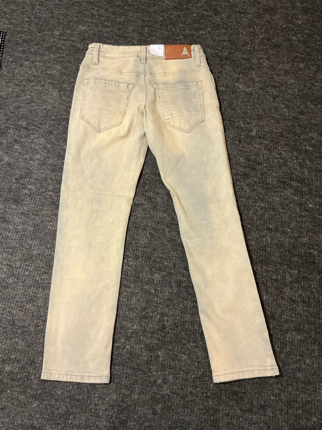 Across The Pond Denin Collection Slim Fit Jeans Mens Size 29x30 Light Wash  11