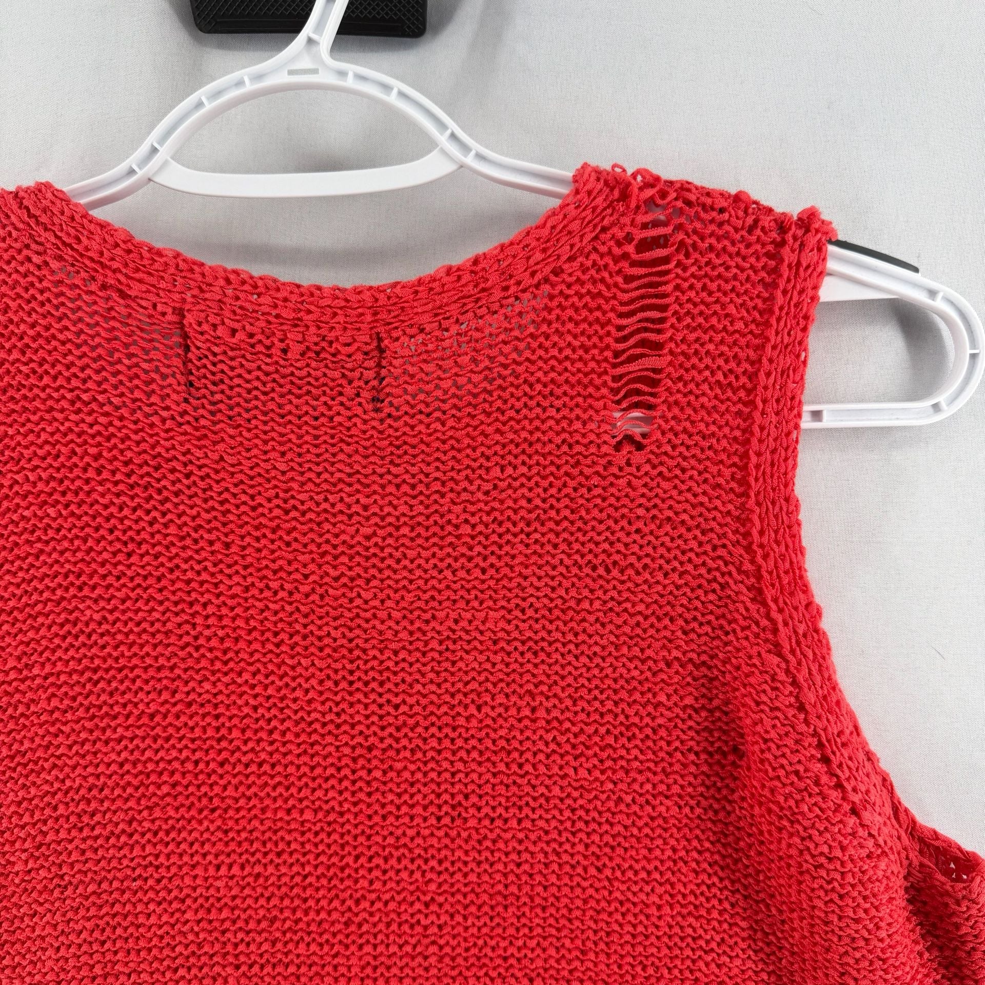 1686 Vintage J.H. Collectibles Red Knit V-Neck Sweater Vest 5