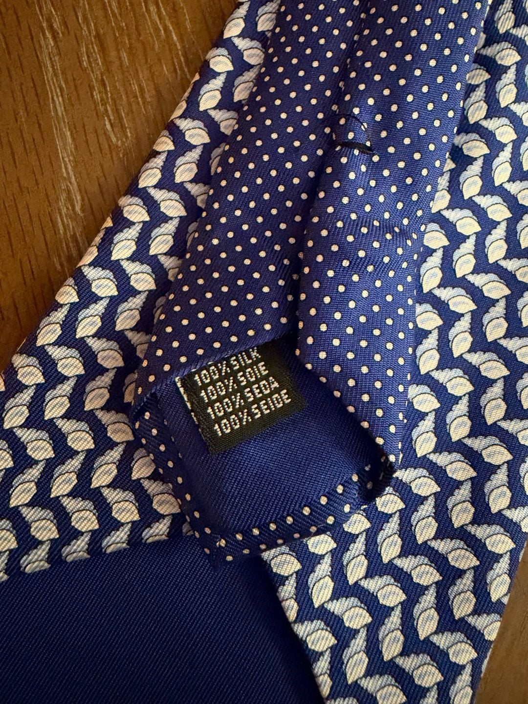 Vintage Thomas Pink 100% Silk Tie Navy Blue Ivory Leaf Pattern Made in Italy 3