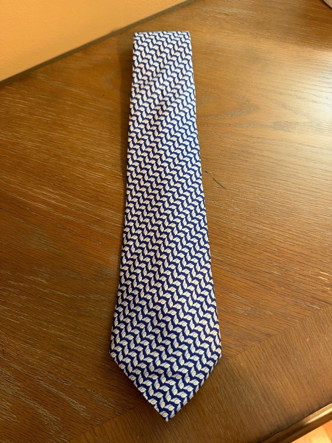 Vintage Thomas Pink 100% Silk Tie Navy Blue Ivory Leaf Pattern Made in Italy 6